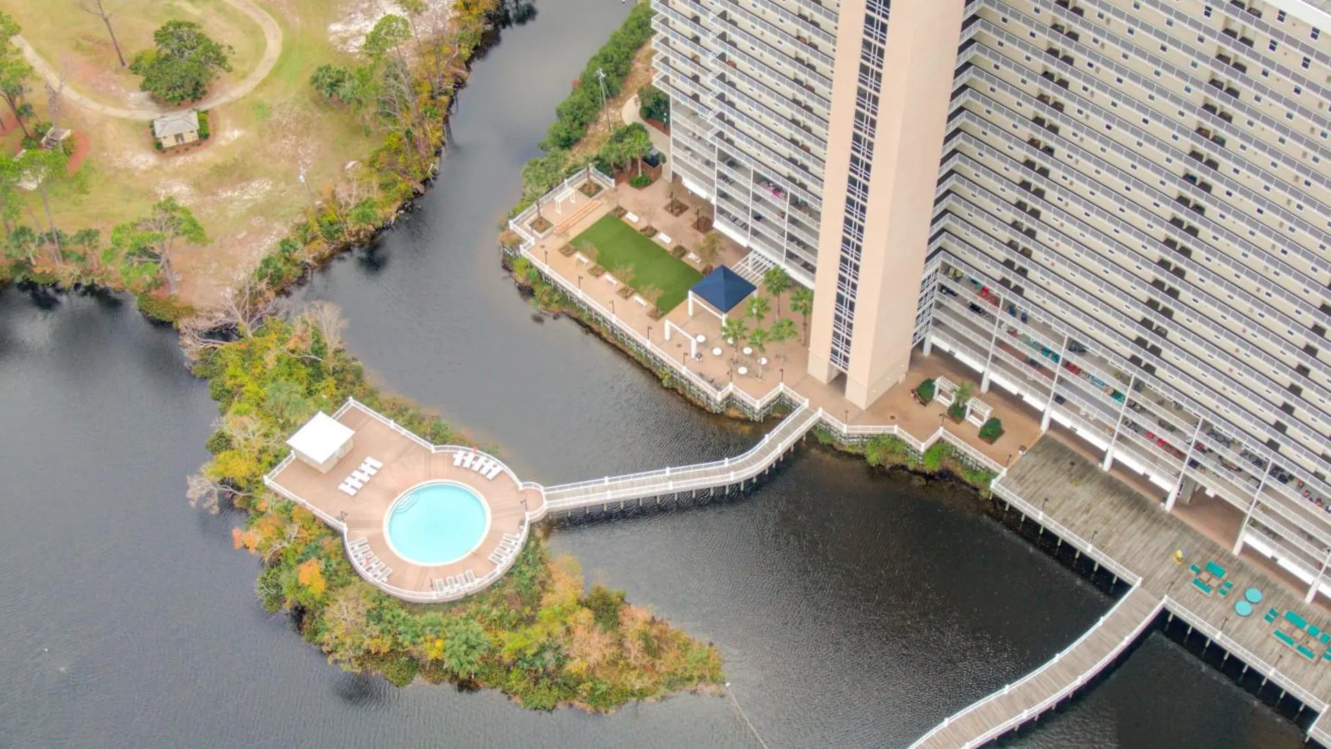 Holiday home Lakeview Luxury At Laketown Wharf #235 By Nautical Properties Panama City Beach United States