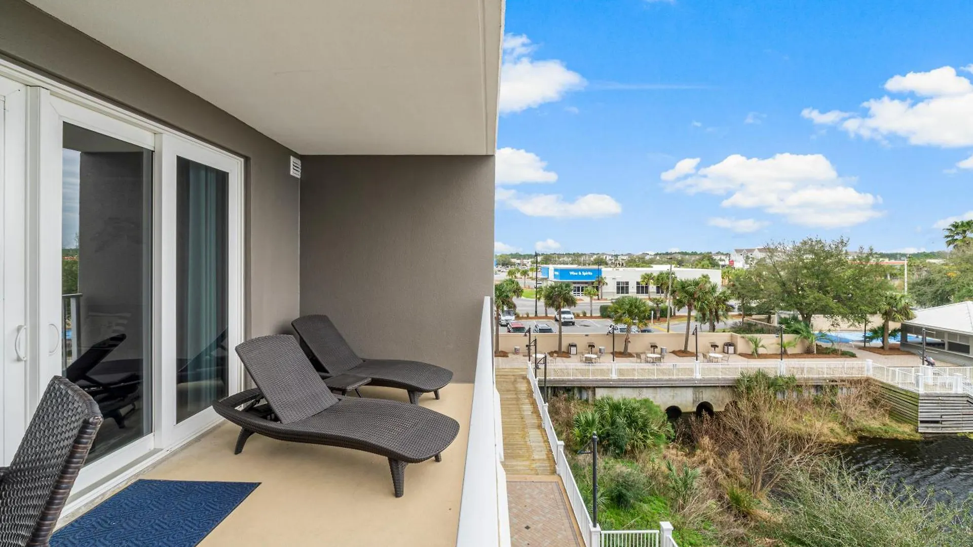 Lakeview Luxury At Laketown Wharf #235 By Nautical Properties Panama City Beach United States