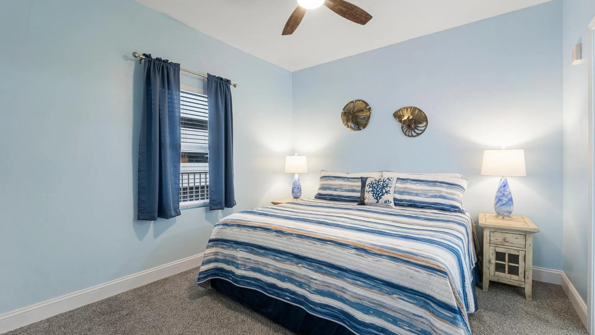 Holiday home Lakeview Luxury At Laketown Wharf #235 By Nautical Properties Panama City Beach