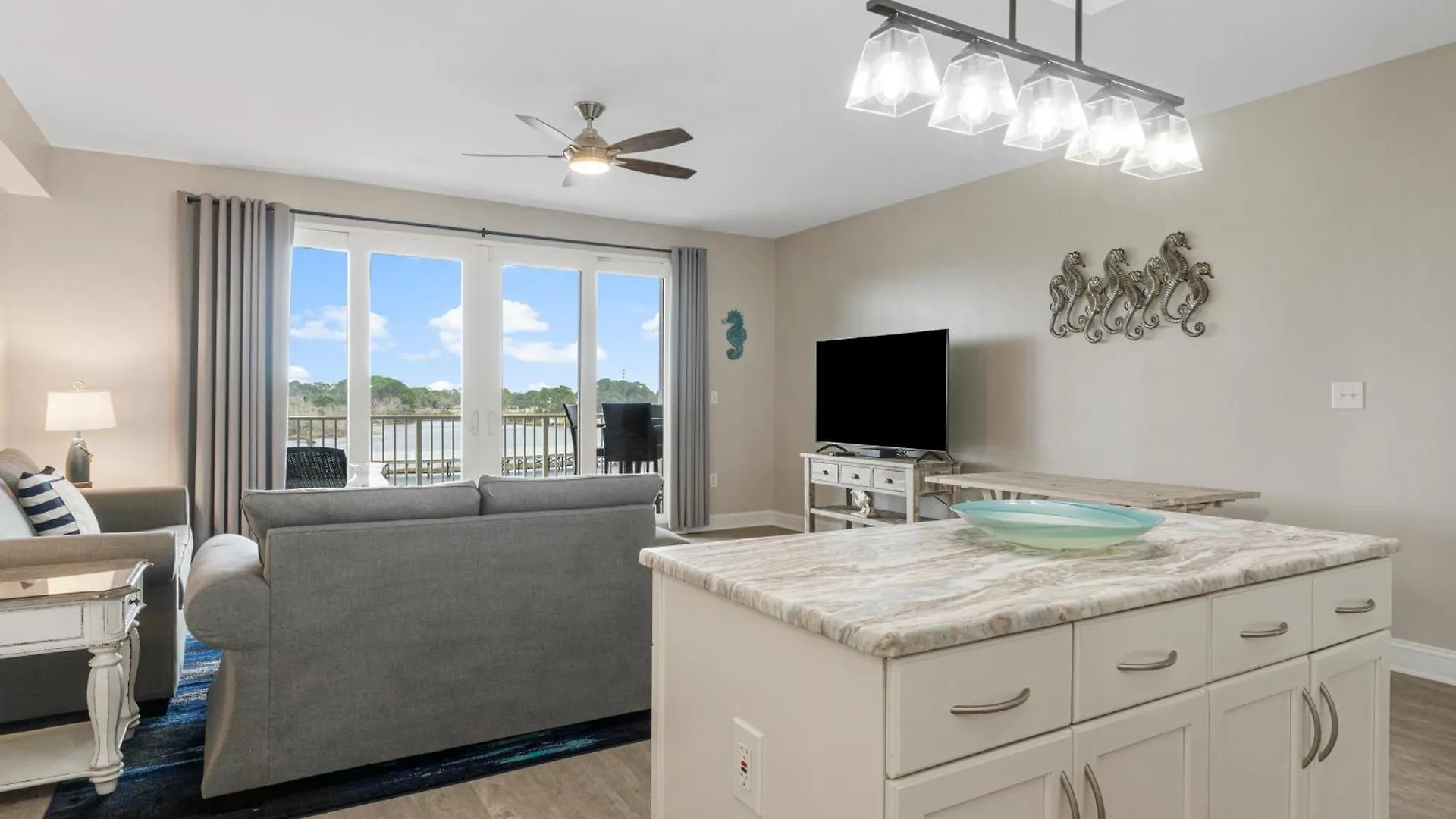 Holiday home Lakeview Luxury At Laketown Wharf #235 By Nautical Properties Panama City Beach United States